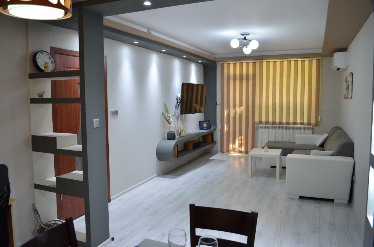 Luxury Apartment Near Varna, Located In Targovishte Exterior foto