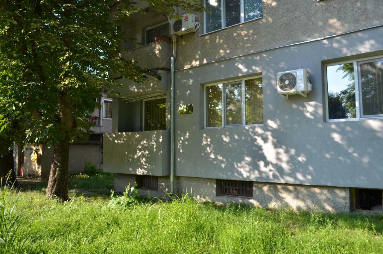 Luxury Apartment Near Varna, Located In Targovishte Exterior foto